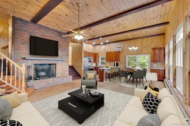 $550,000 | 53 West Corbett Road, Montgomery, NY 12549