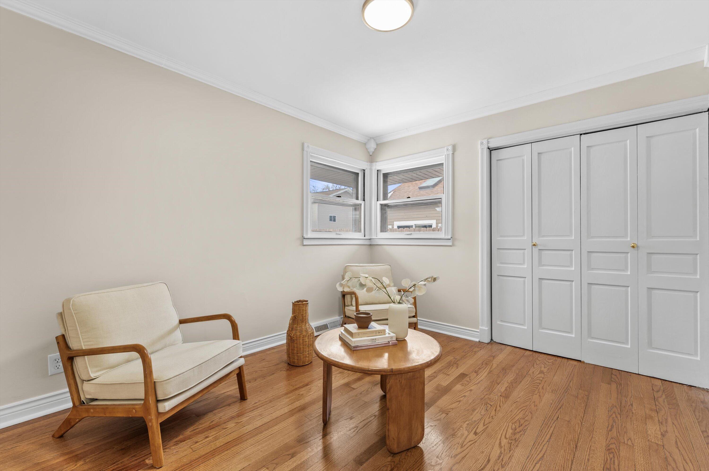 3323 South 91st Street Milwaukee, WI 53227 - Photo 8 of 19 10-DSC9384