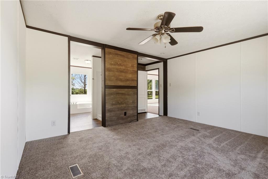 1621 Crawford Road Graham, NC 27253 - Photo 16 of 48