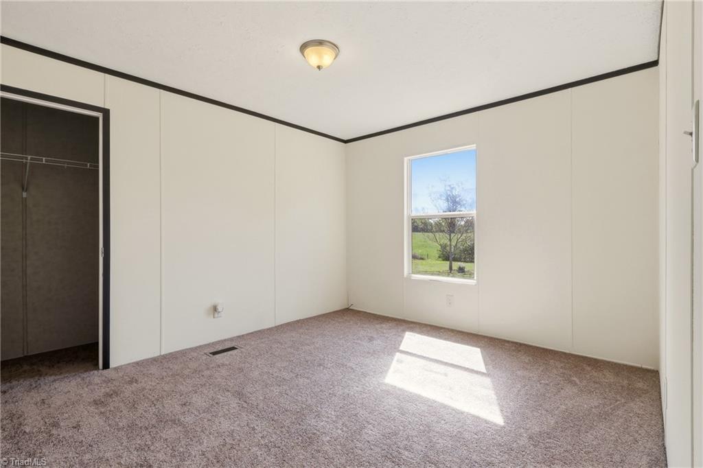 1621 Crawford Road Graham, NC 27253 - Photo 27 of 48