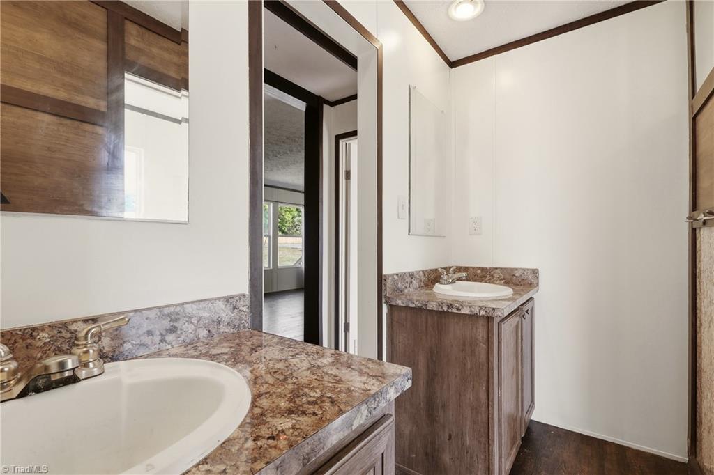 1621 Crawford Road Graham, NC 27253 - Photo 30 of 48