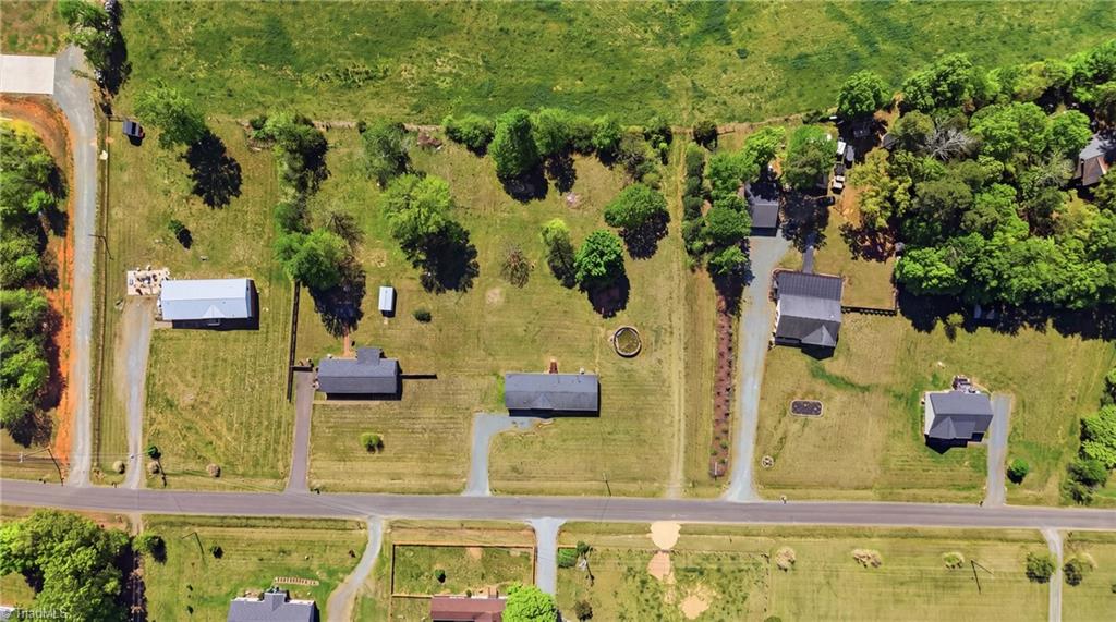 1621 Crawford Road Graham, NC 27253 - Photo 46 of 48