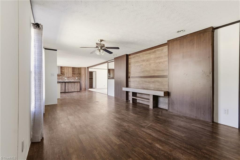 1621 Crawford Road Graham, NC 27253 - Photo 7 of 48