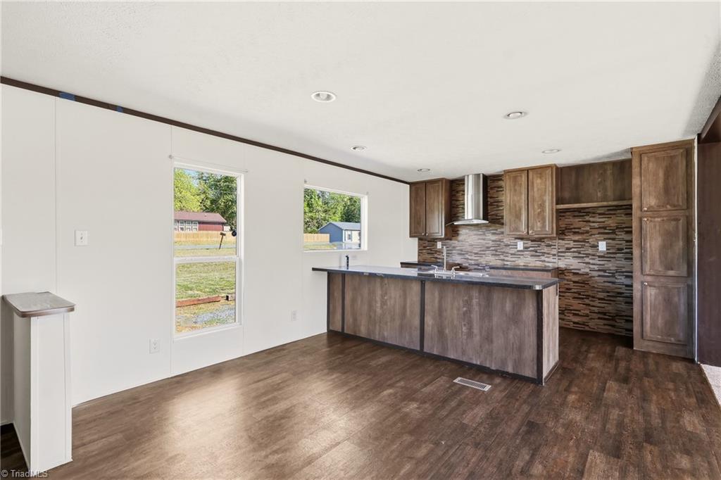 1621 Crawford Road Graham, NC 27253 - Photo 8 of 48