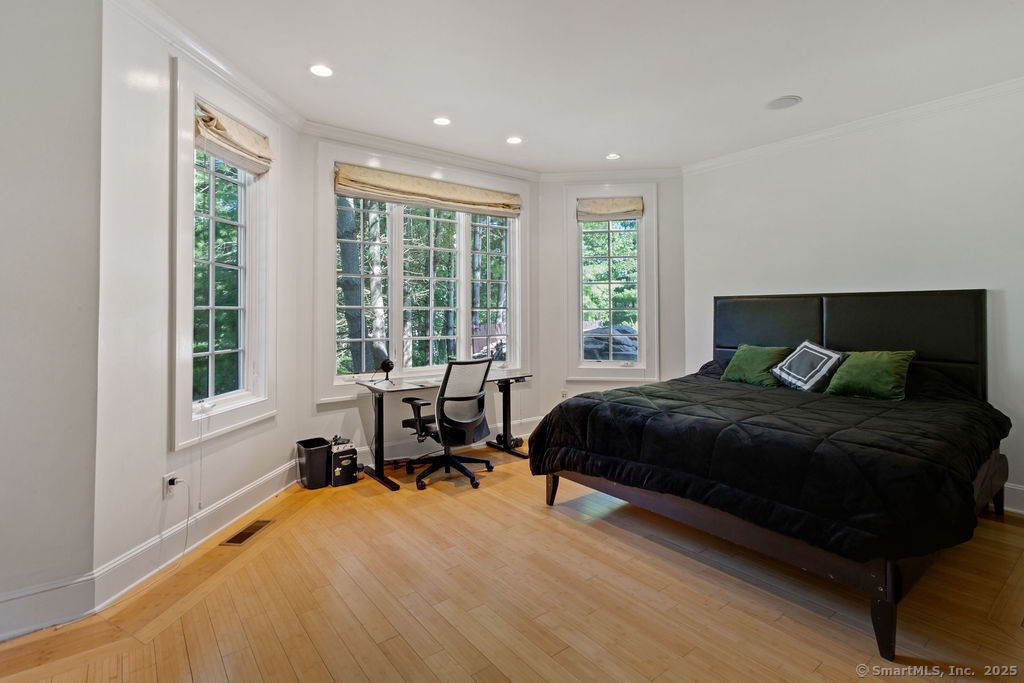 76 Sachem Head Road Guilford, CT 06437 - Photo 17 of 40