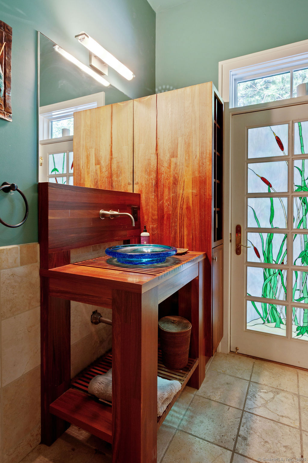 76 Sachem Head Road Guilford, CT 06437 - Photo 18 of 40