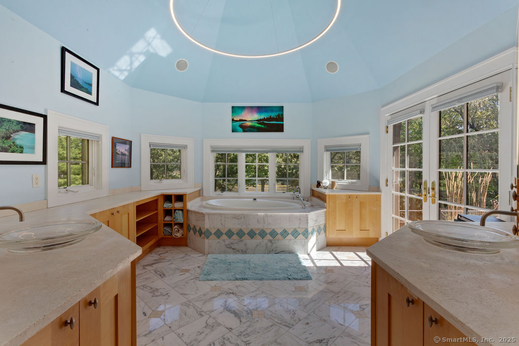 76 Sachem Head Road Guilford, CT 06437 - Photo 18 of 40