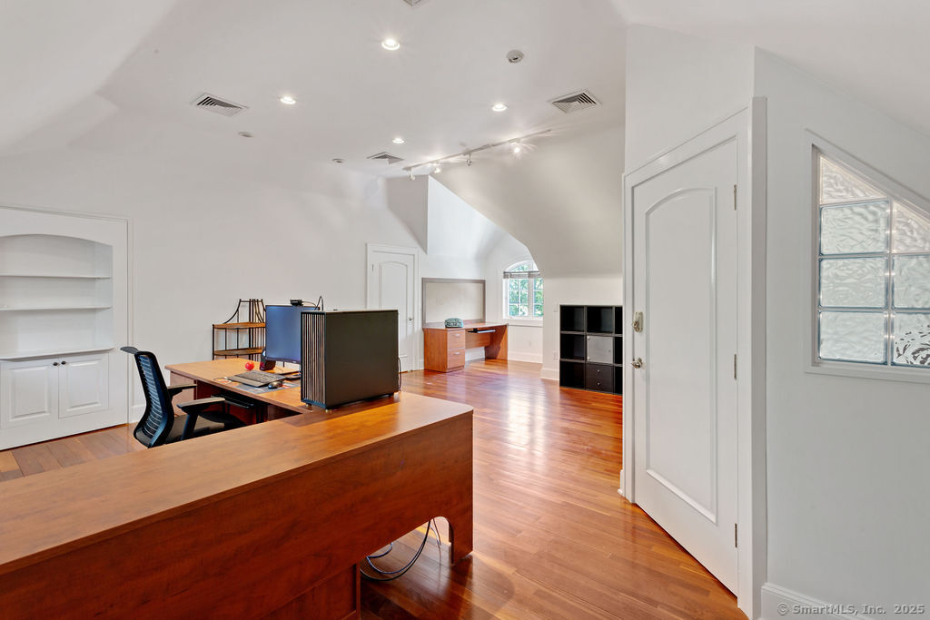 76 Sachem Head Road Guilford, CT 06437 - Photo 25 of 40