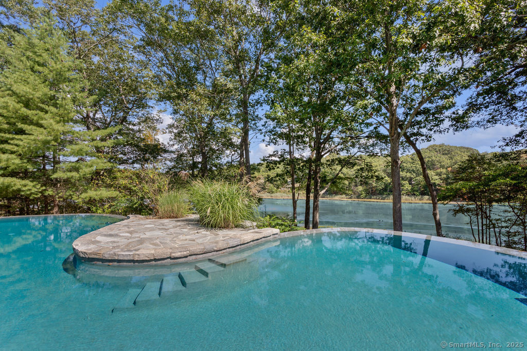 76 Sachem Head Road Guilford, CT 06437 - Photo 5 of 40