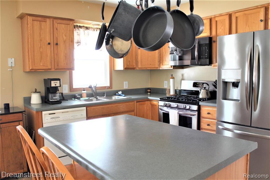 7958 Brooklyn Road Brooklyn, MI 49230 - Photo 8 of 48 Gallery Image 8