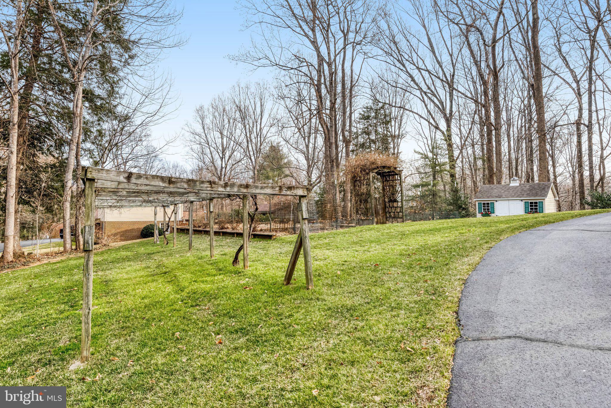 10111 Evans Ford Road Manassas, VA 20111 - Photo 30 of 35 a garden view