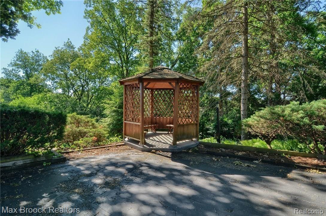 4170 Nearbrook Road Bloomfield Hills, MI 48302 - Photo 42 of 45 Gazebo