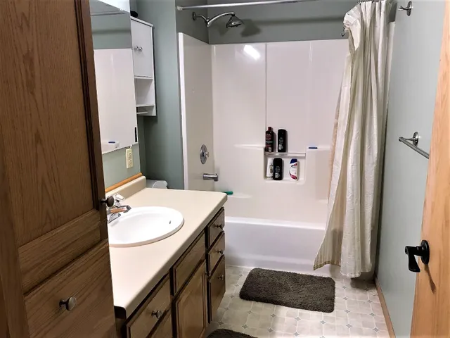 $385,000 | 39947 River Oaks Drive, Roseau, MN 56751