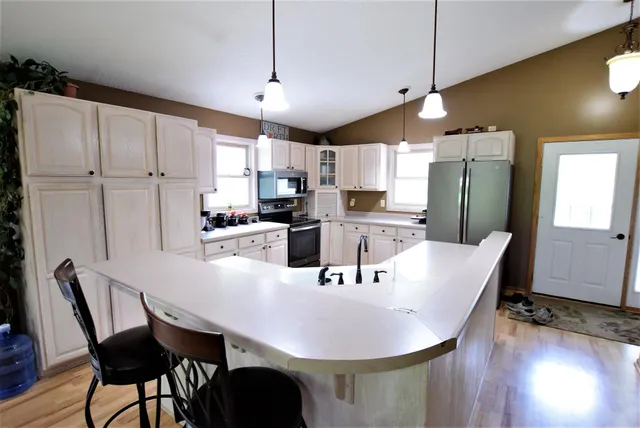 $385,000 | 39947 River Oaks Drive, Roseau, MN 56751