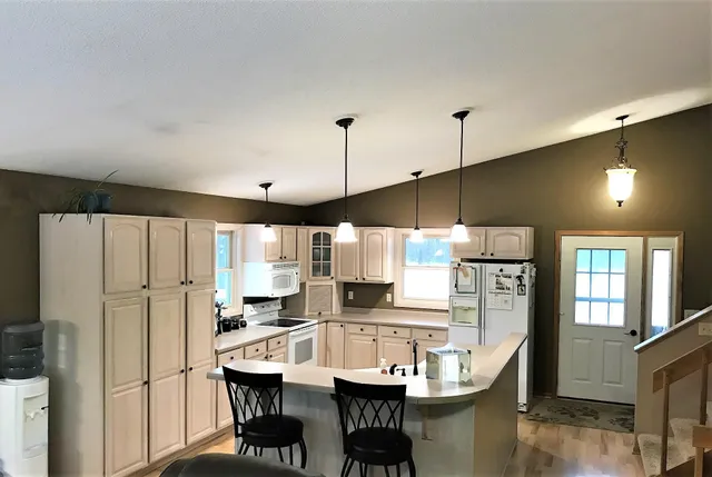 $385,000 | 39947 River Oaks Drive, Roseau, MN 56751