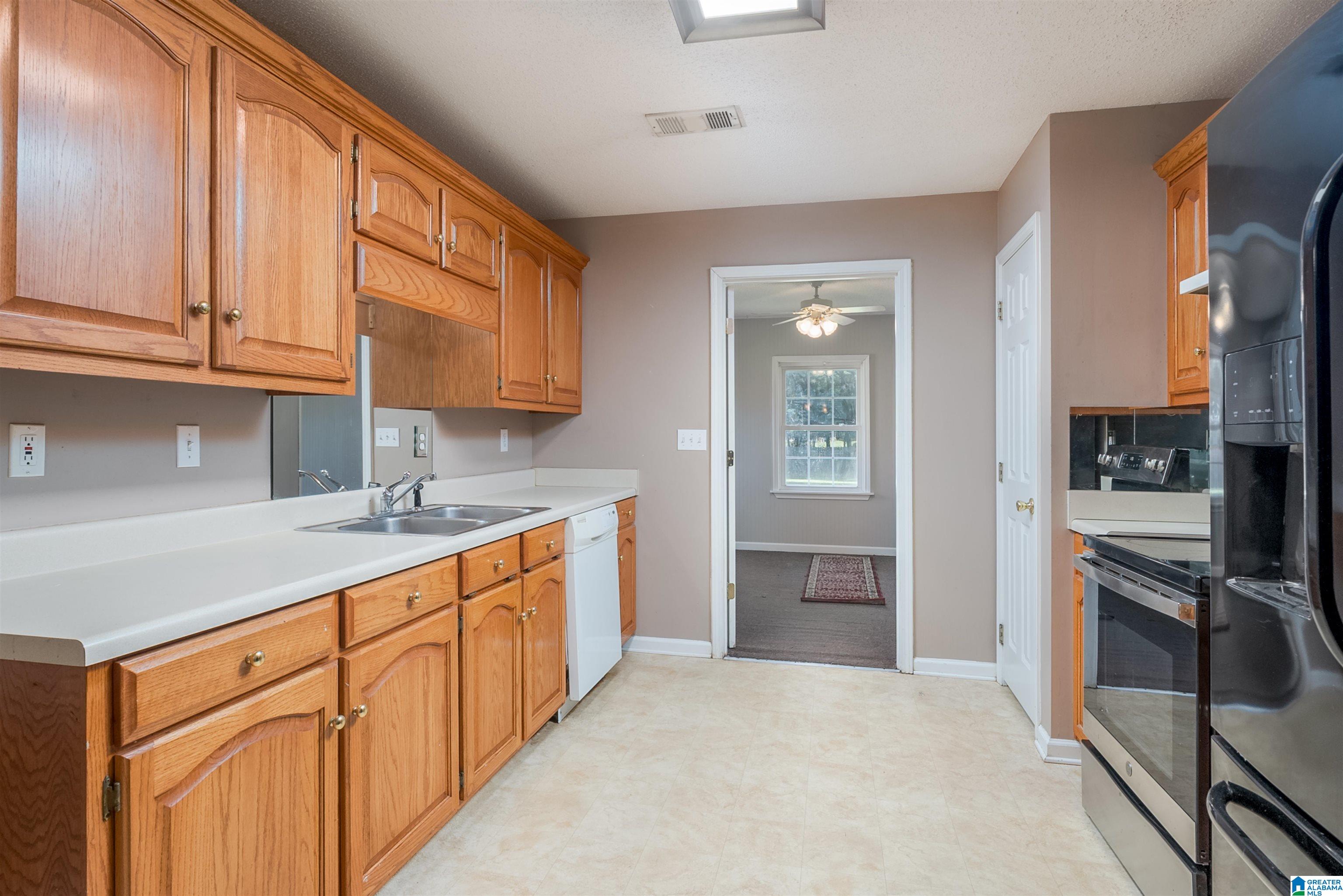 10818 Middle Coaling Road Cottondale, AL 35453 - Photo 12 of 35