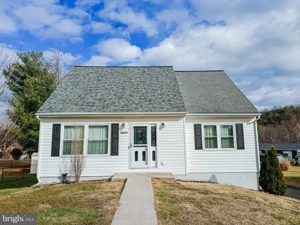 $220,000 | 14211 Sparrow Lane Southwest, Cumberland, MD 21502