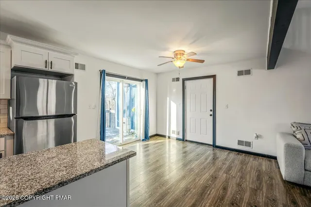 $349,000 | 3260 Bluebird Drive, Bushkill, PA 18324