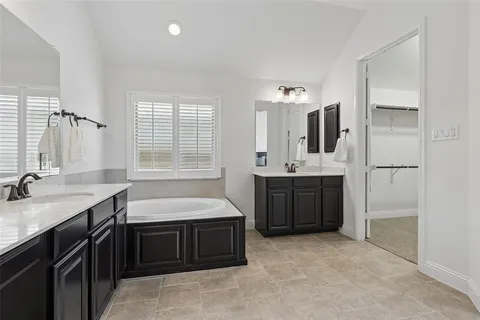 $505,000 | 14713 Spitfire Trail, Fort Worth, TX 76262