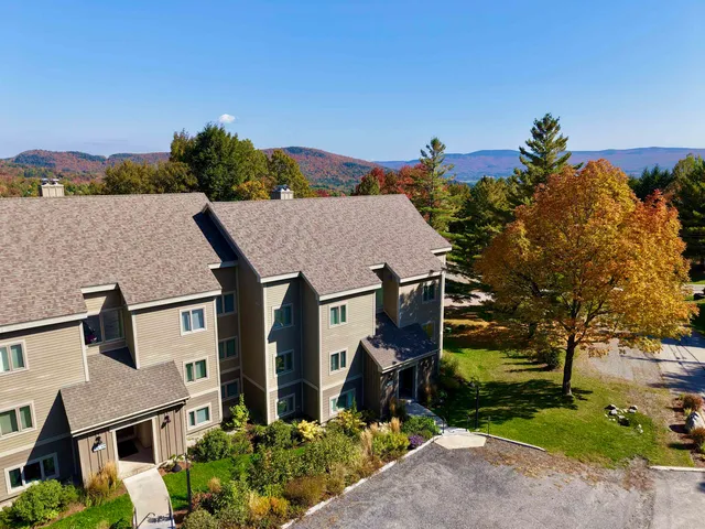 $599,000 | 116 Snow Creek Road, Unit 52, Warren, VT 05674