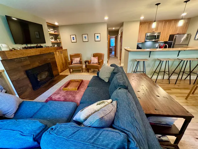 $599,000 | 116 Snow Creek Road, Unit 52, Warren, VT 05674