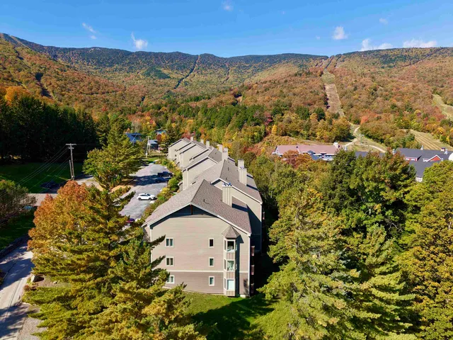 $599,000 | 116 Snow Creek Road, Unit 52, Warren, VT 05674