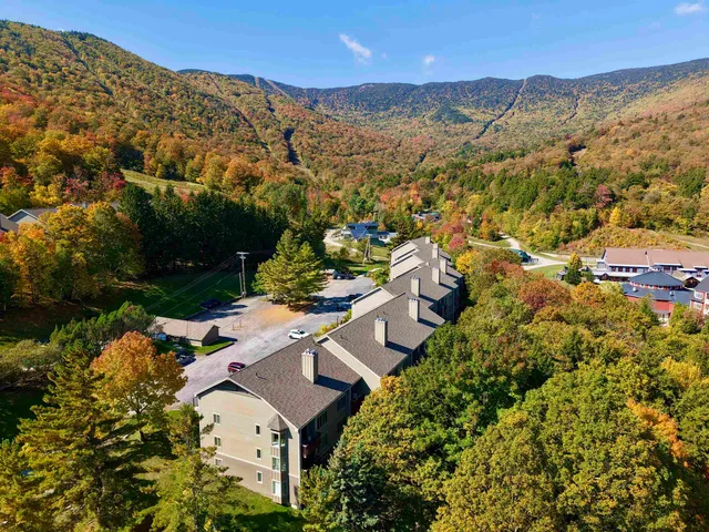 $599,000 | 116 Snow Creek Road, Unit 52, Warren, VT 05674