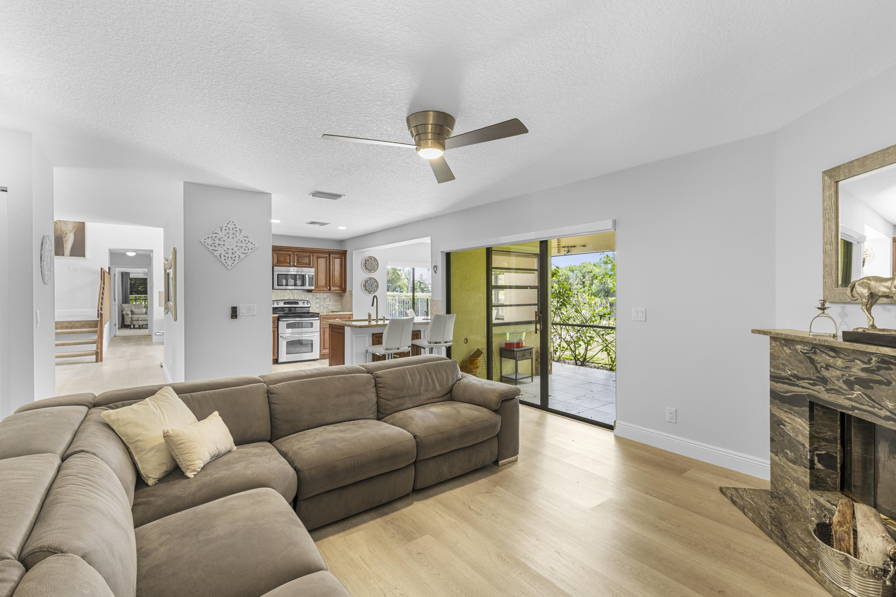 12715 Kingsway Road Wellington, FL 33414 - Photo 32 of 56 R6II1261