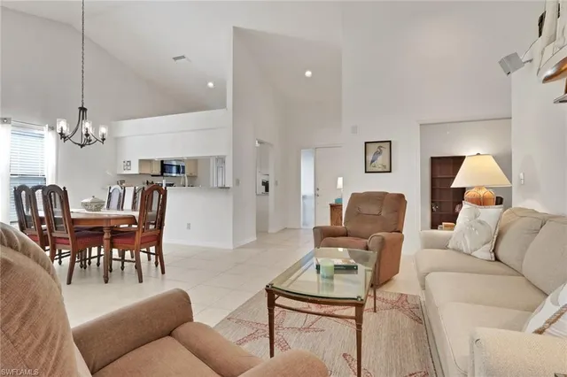 $659,900 | 841 Kings Way, Naples, FL 34104