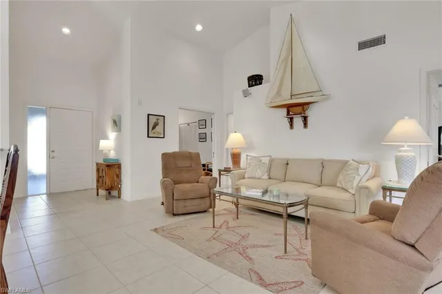 $659,900 | 841 Kings Way, Naples, FL 34104