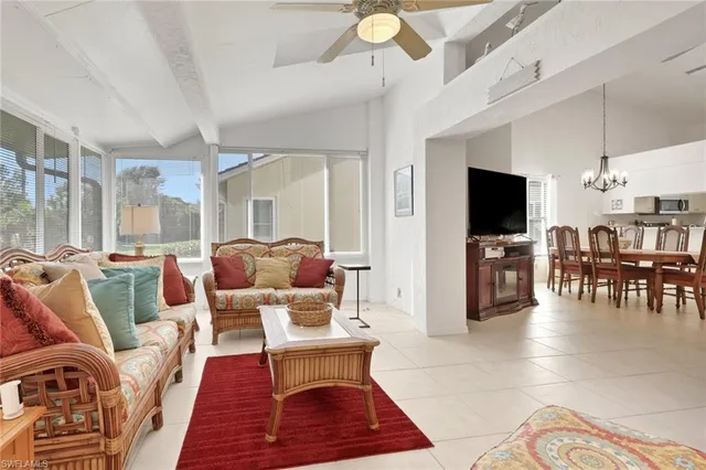 $659,900 | 841 Kings Way, Naples, FL 34104