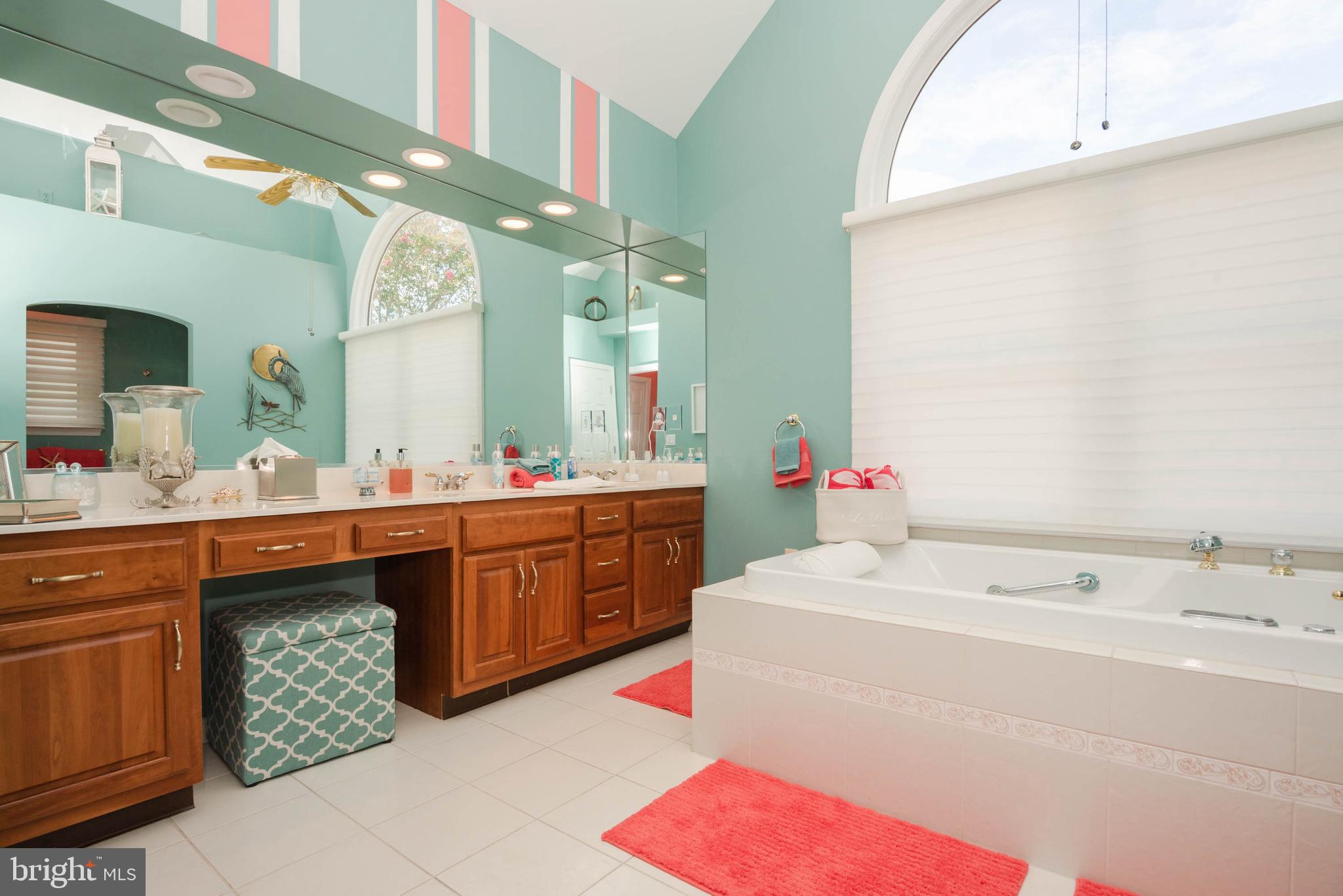 4 Leigh Drive Ocean Pines, MD 21811 - Photo 40 of 99 Primary 1st floor Bath