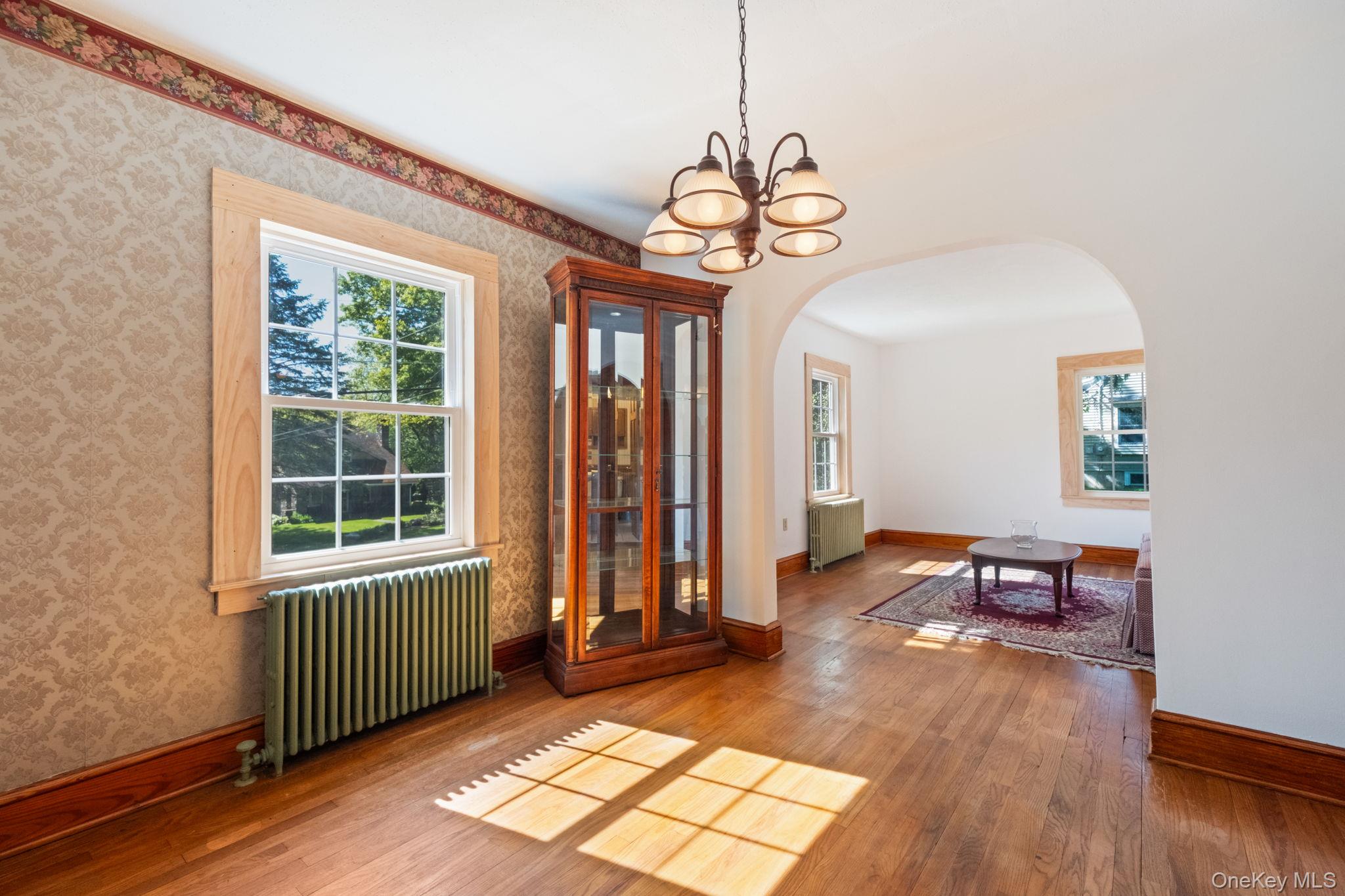 189 Lakeside Road Newburgh, NY 12550 - Photo 7 of 33