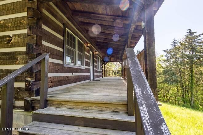 1428 Goodwater Road Bybee, TN 37713 - Photo 13 of 43 a view of entryway