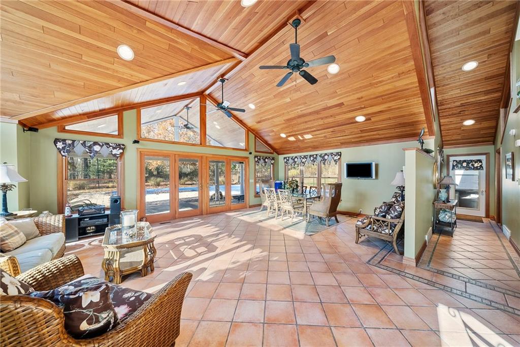 1351 Lindsey Road New Castle, PA 16105 - Photo 37 of 49 Pool House
