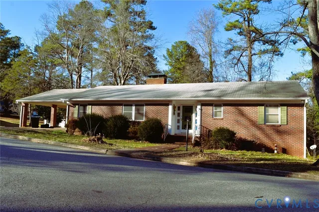 $148,000 | 614 Walker Street, Chase City, VA 23924