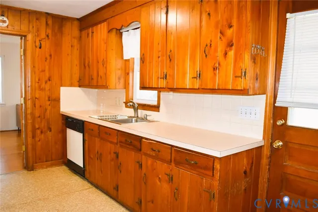 $148,000 | 614 Walker Street, Chase City, VA 23924