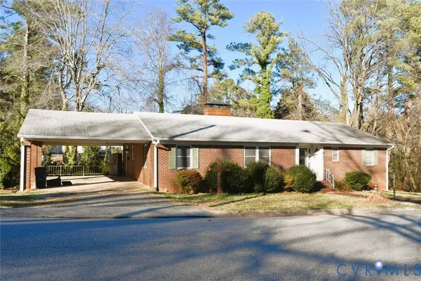 $148,000 | 614 Walker Street, Chase City, VA 23924