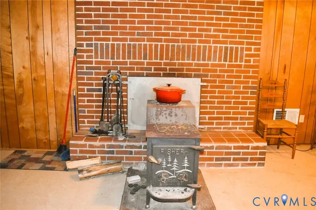 $148,000 | 614 Walker Street, Chase City, VA 23924