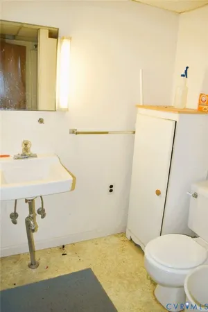 $148,000 | 614 Walker Street, Chase City, VA 23924