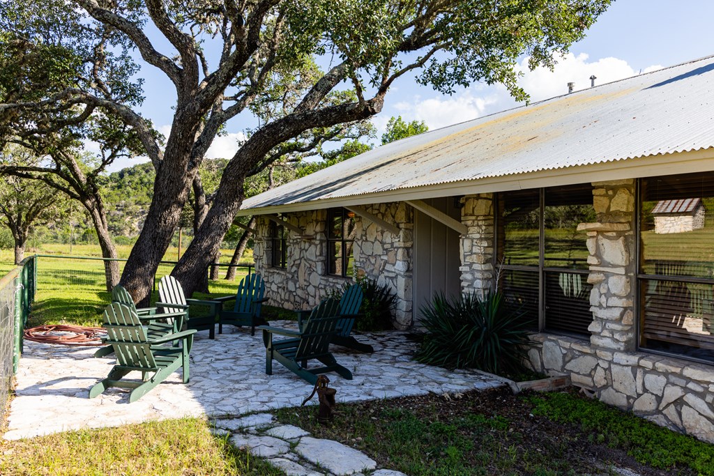 161 Flach Road Comfort, TX 78013 - Photo 33 of 55 Gallery Image 33