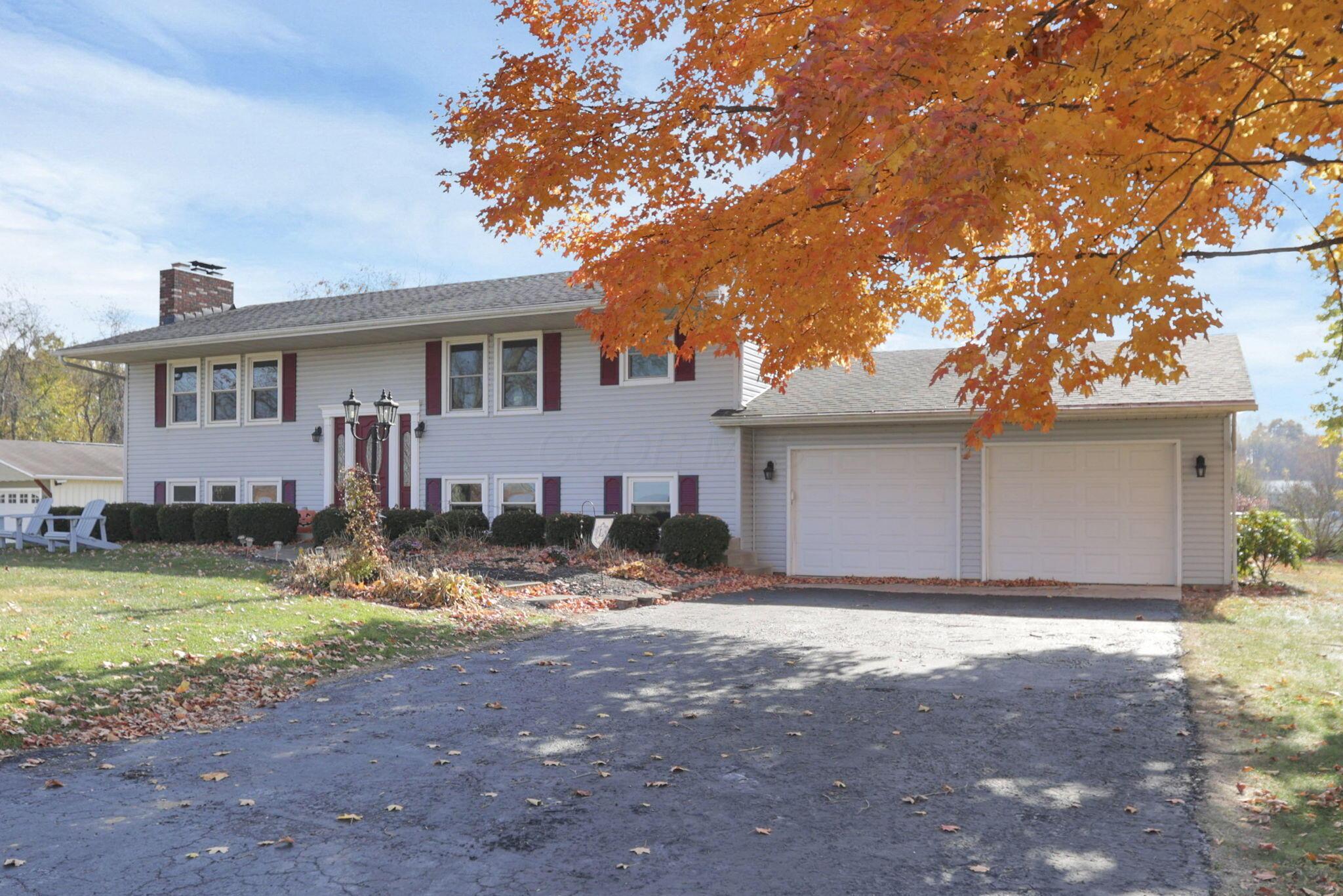 8624 Stewart Road Northeast Newark, OH 43055 - Photo 2 of 105 2-web-or-mls-BS5A0111 - Copy