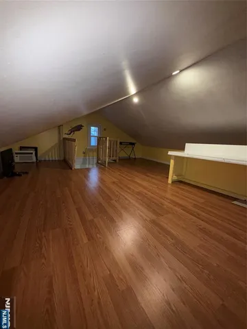 $4,000 | 137 North 17th Street, Bloomfield, NJ 07003