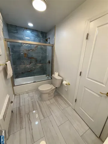 $4,000 | 137 North 17th Street, Bloomfield, NJ 07003