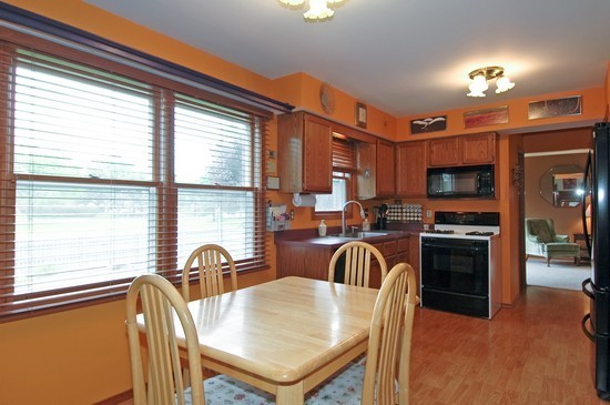 1462 South Tyler Road St. Charles, IL 60174 - Photo 6 of 10