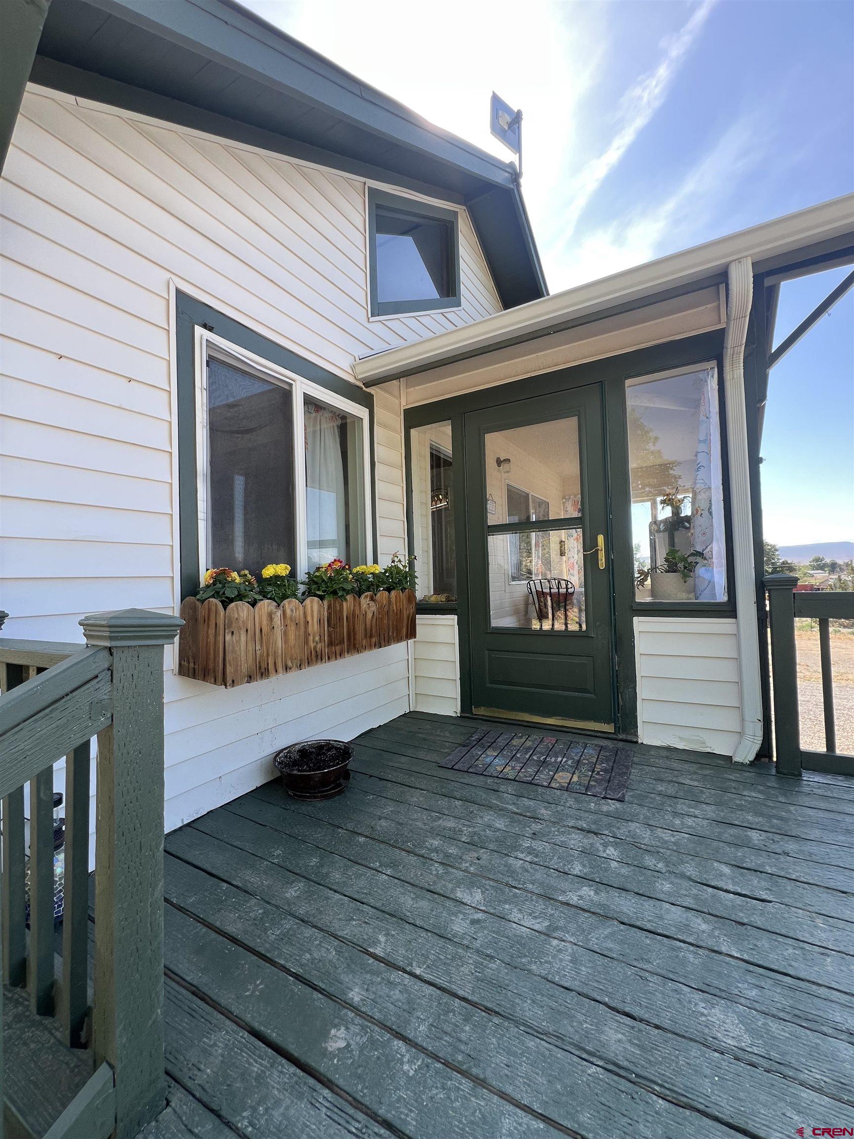 20691 Fairview Road Austin, CO 81410 - Photo 5 of 42 a view of an entryway of house
