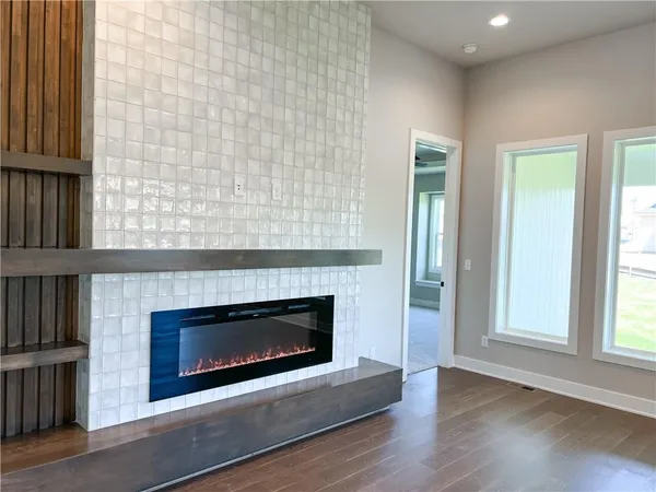 $655,000 | 2701 Northeast Wheatley Drive, Blue Springs, MO 64029