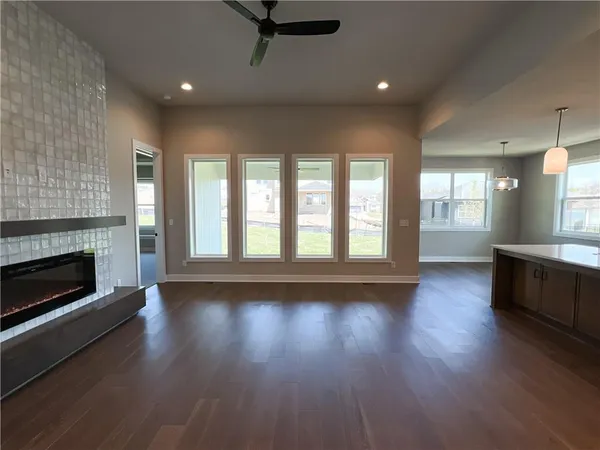 $655,000 | 2701 Northeast Wheatley Drive, Blue Springs, MO 64029