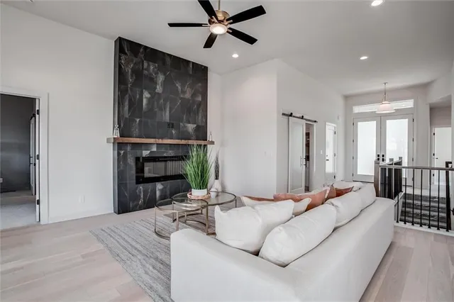 $655,000 | 2701 Northeast Wheatley Drive, Blue Springs, MO 64029