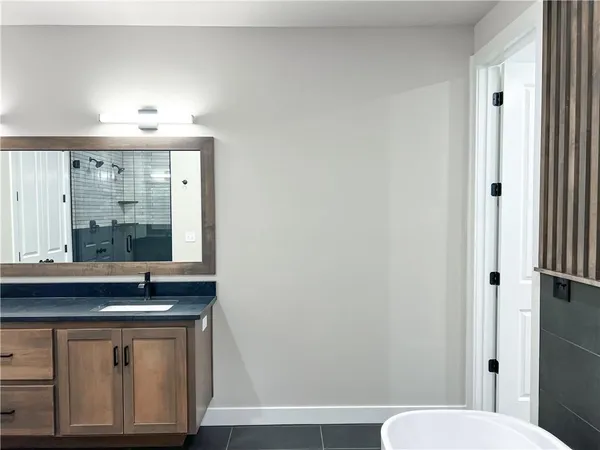 $655,000 | 2701 Northeast Wheatley Drive, Blue Springs, MO 64029